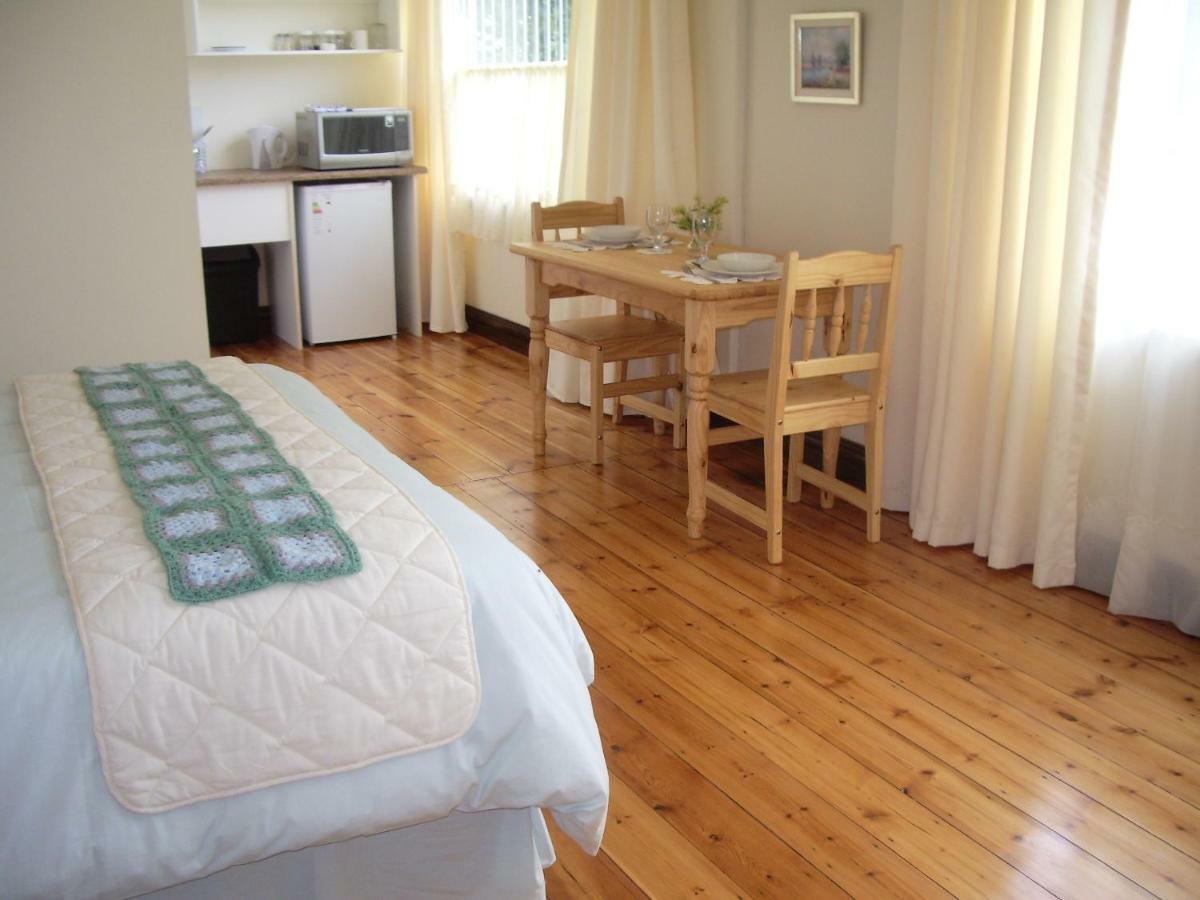 Dee'S Bnb Pretoria-Noord エクステリア 写真