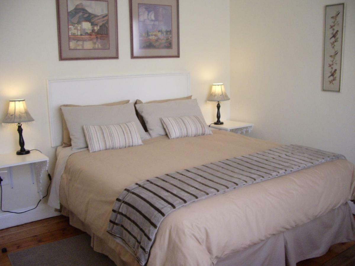 Dee'S Bnb Pretoria-Noord エクステリア 写真